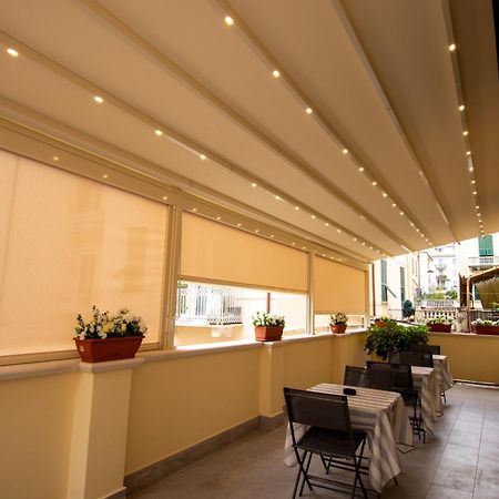 Affittacamere E Appartamenti - Rent Rooms And Apartments Le Camere Nel Corso - Adults Only Специя Экстерьер фото