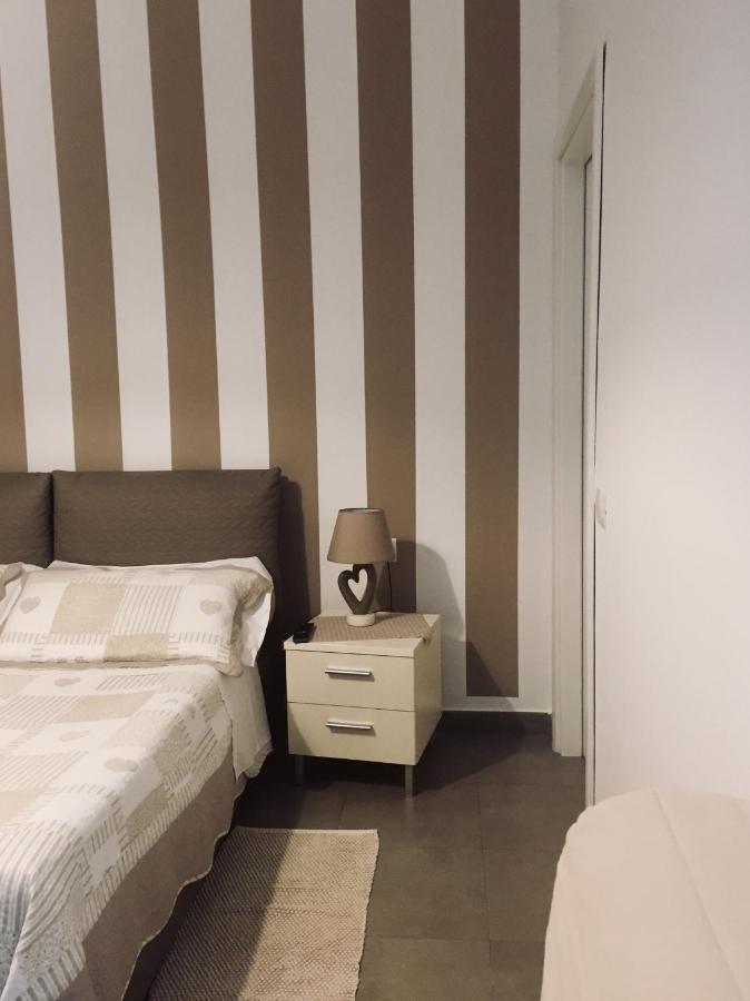 Affittacamere E Appartamenti - Rent Rooms And Apartments Le Camere Nel Corso - Adults Only Специя Экстерьер фото