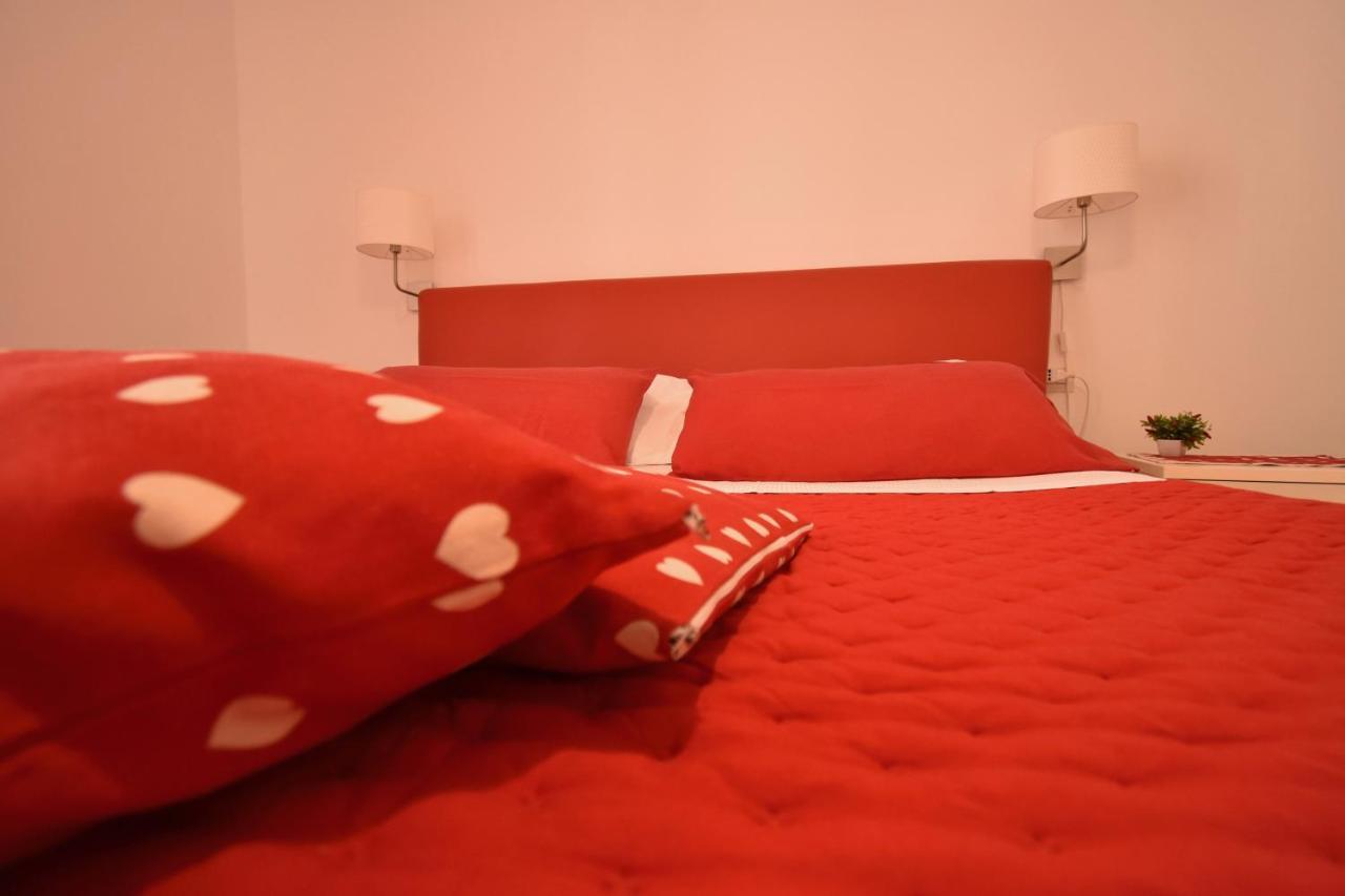 Affittacamere E Appartamenti - Rent Rooms And Apartments Le Camere Nel Corso - Adults Only Специя Экстерьер фото