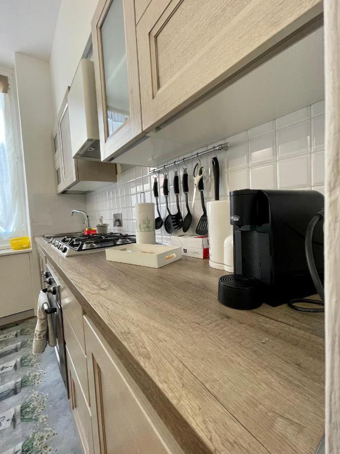 Affittacamere E Appartamenti - Rent Rooms And Apartments Le Camere Nel Corso - Adults Only Специя Экстерьер фото