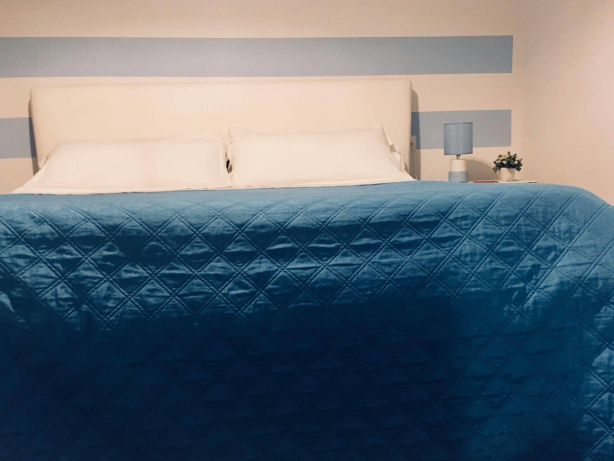 Affittacamere E Appartamenti - Rent Rooms And Apartments Le Camere Nel Corso - Adults Only Специя Экстерьер фото