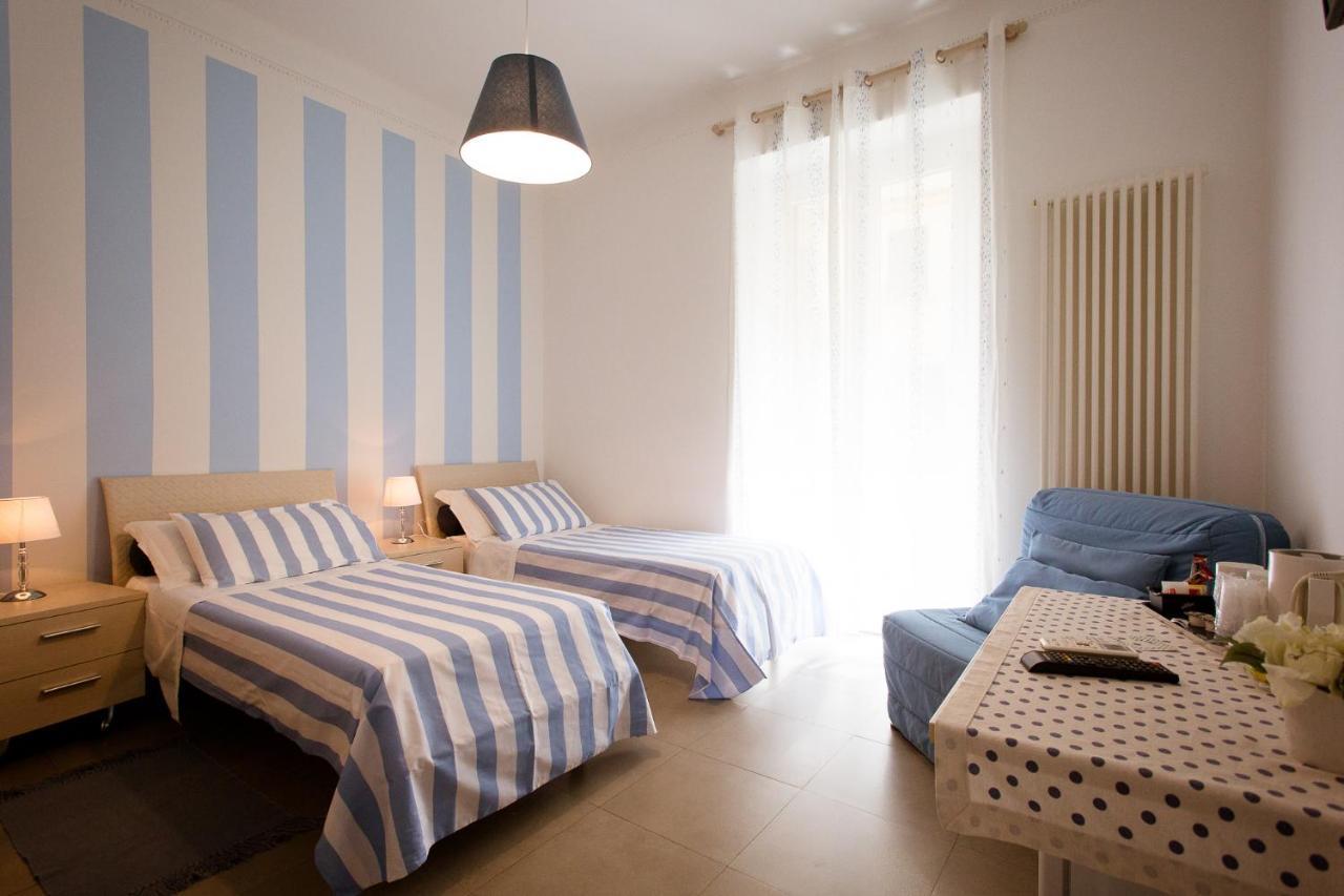 Affittacamere E Appartamenti - Rent Rooms And Apartments Le Camere Nel Corso - Adults Only Специя Экстерьер фото